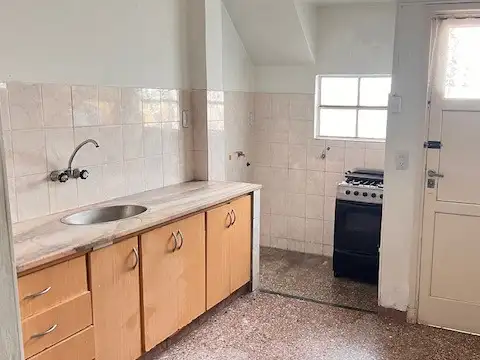 Depto Tipo Casa en Alquiler de 3 ambientes