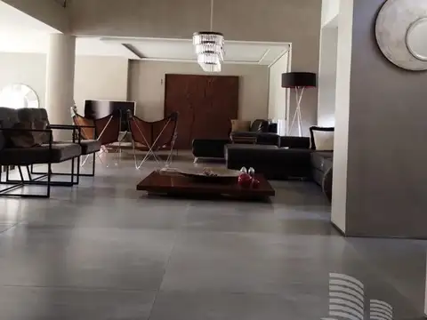 Casa 7 ambientes con 4 baños