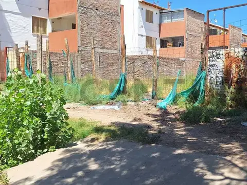 Terreno en Venta en Villa Nueva De Guaymallen, USD 110.000