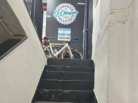 Local en Venta 61 años