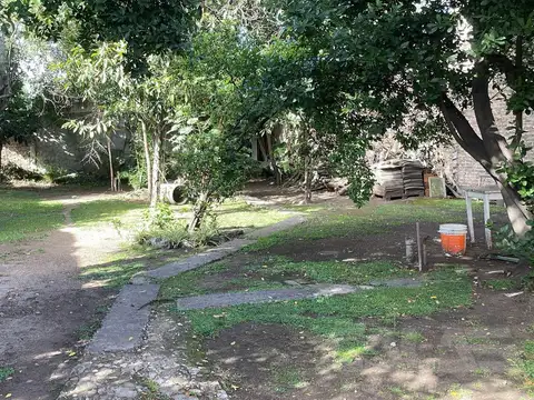 Gran lote y oportunidad comercial en Libertad, frente al parque de la Unidad Nacional N. Kirchner