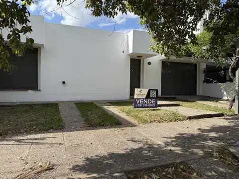 Casa en Cerro de las Rosas - Saturnino Navarro al 4200