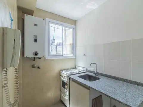 Casa 2 ambientes con 1 baño