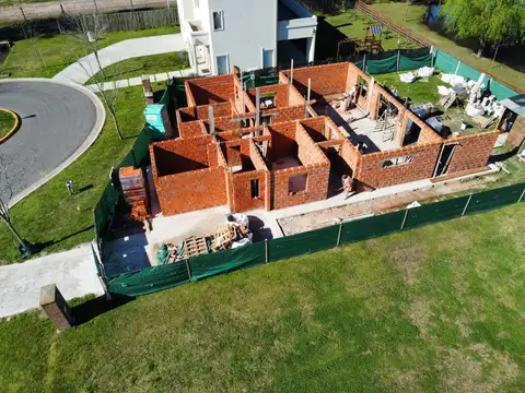 Pilar del Este Santa Emilia