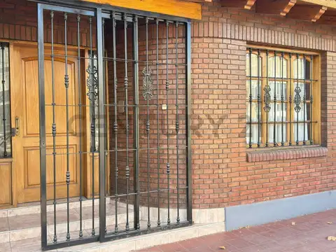 Venta de Casa. Ciudad de Mendoza.