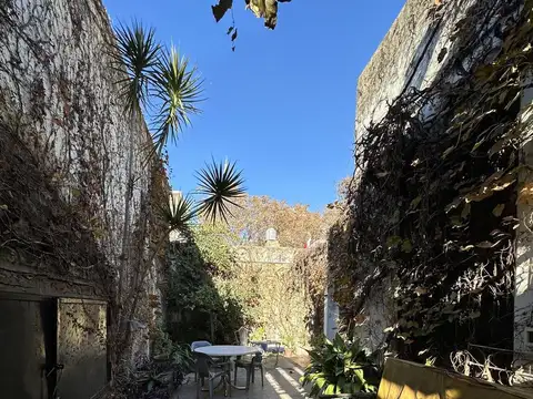 Casa 6 ambientes con 3 baños