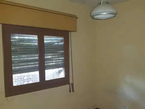 Casa A RECICLAR en Barrio Parque