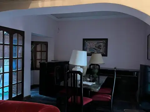 PH 4 AMBIENTES , 2 PATIOS , 3 HAB,  APROX 160 M2