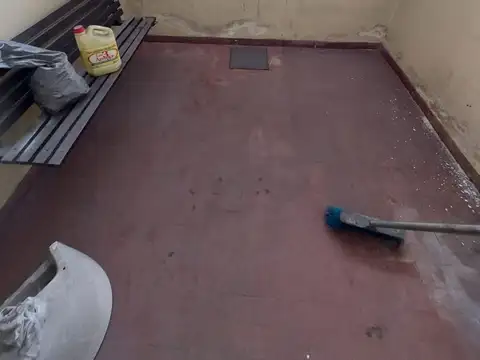 Galpon en Venta en Valentin Alsina, USD 135.000