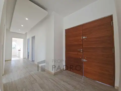 Av. Beschted al 2600. Barrio La Elina, Comarcas de Luján.