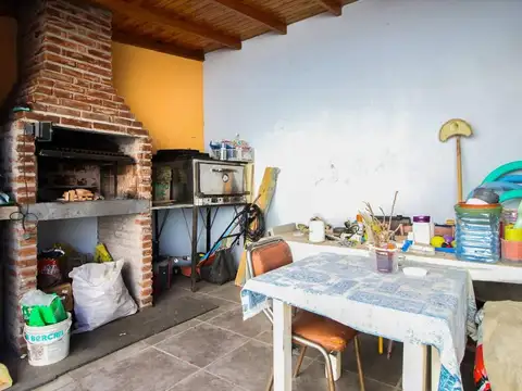 Venta Casa Multifamiliar 5 ambientes en San Andres