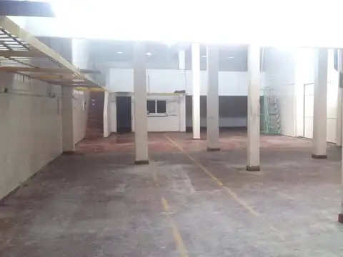 VENTA FABRICA GALPON BARRIO COLON