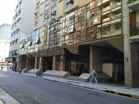 VENTA COCHERA DOBLE EN EL CENTRO, CABA, OPORTUNIDAD.