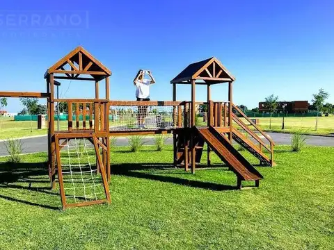 Terreno en Venta 15  mts Fondo