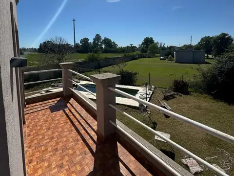 Casa 5 ambientes con 2 baños