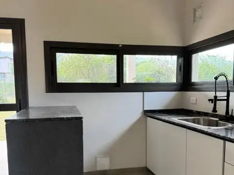 Casa en Venta en Nuevo Merlo, USD 130.000