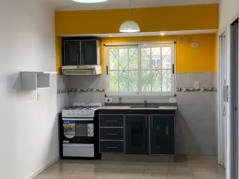 Venta PH / Depto 3 Ambientes Balcón Cochera, Lanús