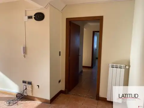 Oficina en Venta con 1 cochera