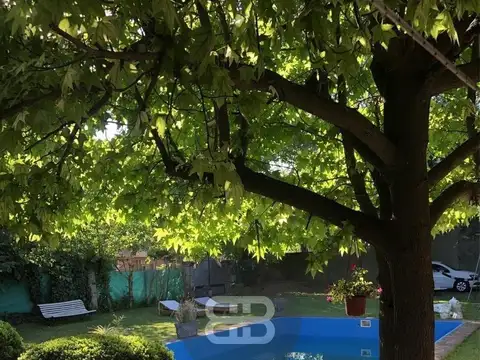 Casa 5 ambientes con 3 baños