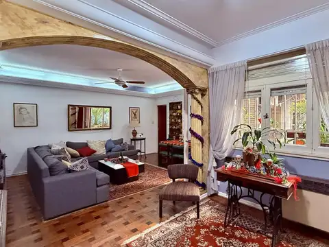 Depto Tipo Casa 4 ambientes con 2 baños