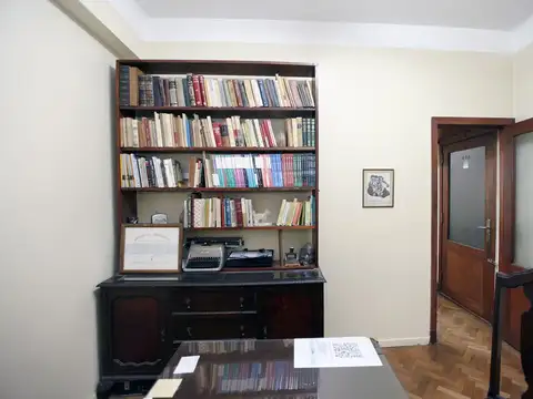 Oficina en Venta 80 años