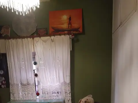 Casa en Venta en Moron Sur, USD 98.000