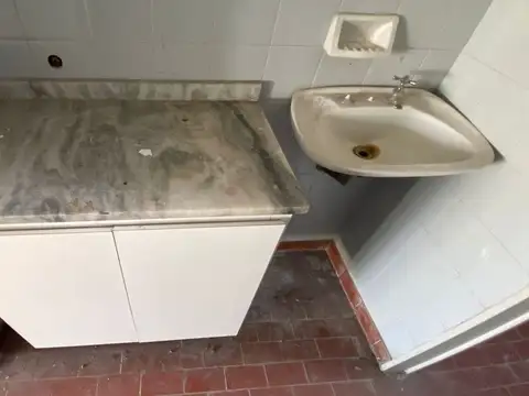 Presidente Luis Sáenz Peña 300