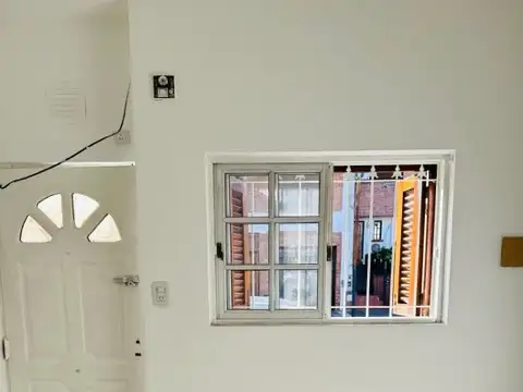 INCLAN 3200, Piso PB