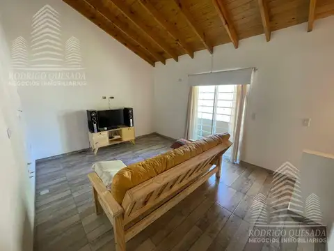 Depto Tipo Casa en Venta 8 años