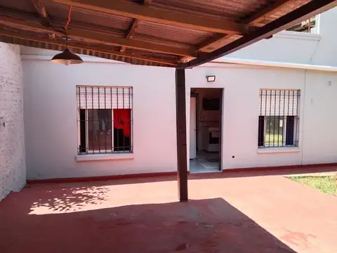 VENTA CASA 3 AMBIENTES PILAR JARDIN-GALERIA
