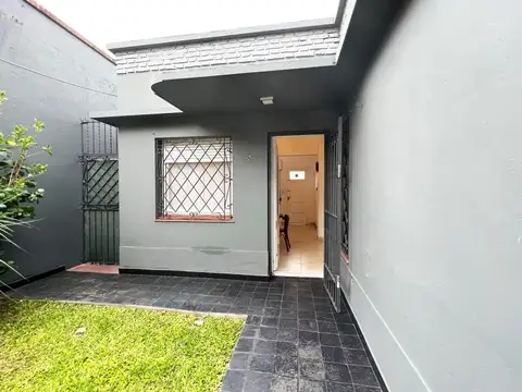 Monseñor Piaggio 100