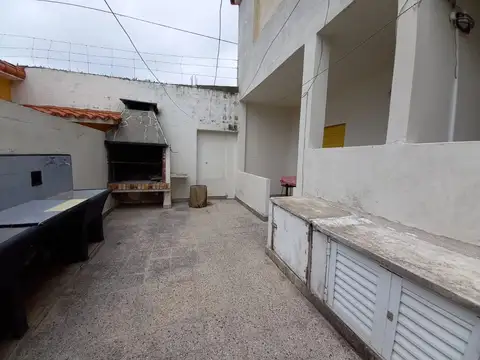 Depto Tipo Casa en Venta de 12 ambientes