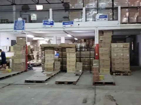 Galpon en Alquiler 50  mts Frente