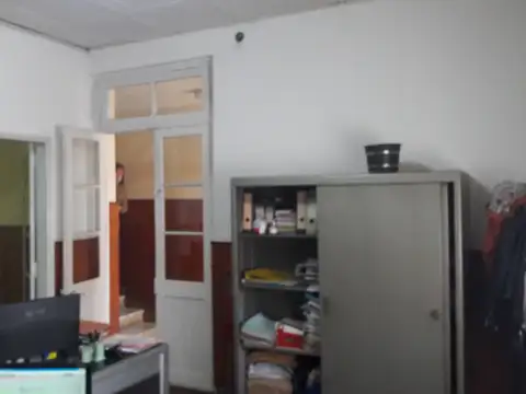 Casa 10 ambientes con 5 baños