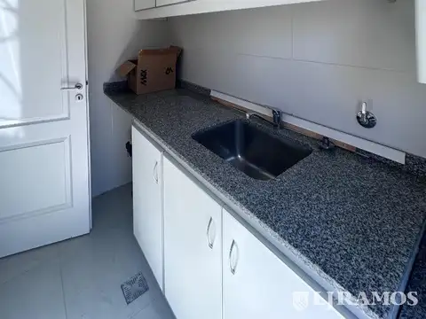 Casa en venta en el Barrio Vistas, Puertos / Escobar