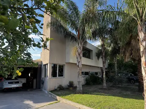 ¡Venta! Increíble Casa en Jardín Inglés ¡Con Escritura!