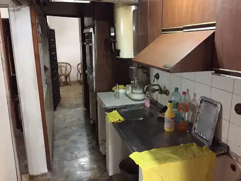 Depto Tipo Casa en Venta en Ramos Mejia Sur, USD 200.000