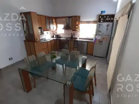 Casa en Venta en Temperley, USD 228.000