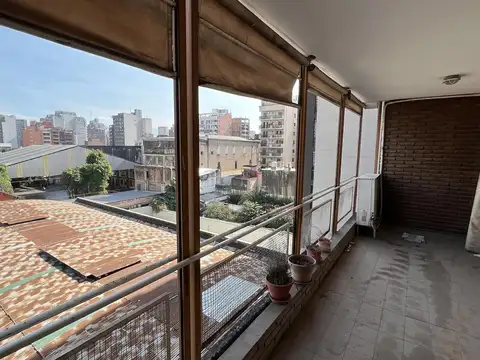 Departamento 6 ambientes con 4 baños