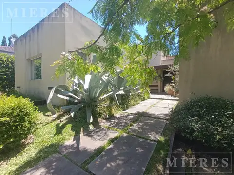 Casa en alquiler temporario en Santa María de los Olivos