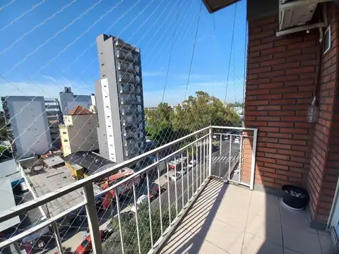 Venta departamento 2 amb con balcon Sáenz Peña