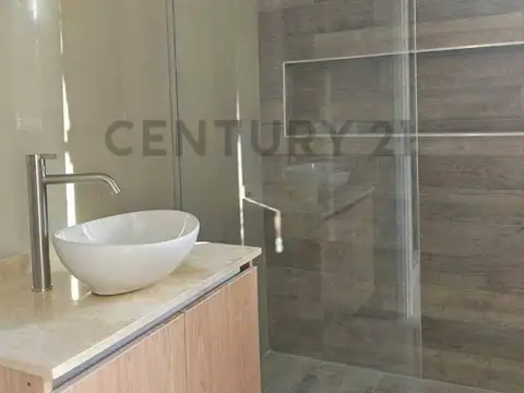 CASA EN VENTA A ESTRENAR EN BARRIO PRIVADO GODOY CRUZ