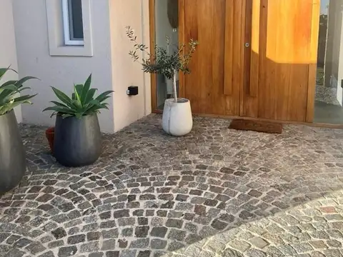 Casa en Alquiler Temporal en Villanueva, USD 7.000