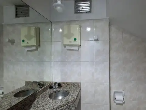 Oficina en Venta con 1 cochera