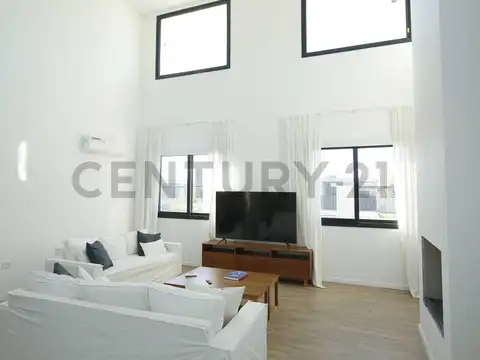 164 E/ 474 Y 476 100, Piso 0