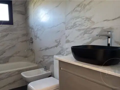 Venta casa 5 ambientes en una sola planta a estrenar en Barrio San Pablo.