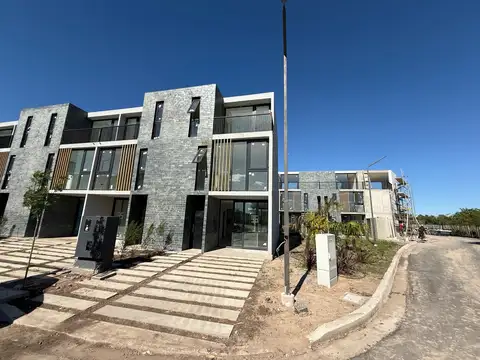 Casa en Alquiler en Tigre Centro, USD 1.500