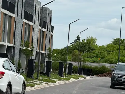 Casa en Alquiler de 3 dormitorios