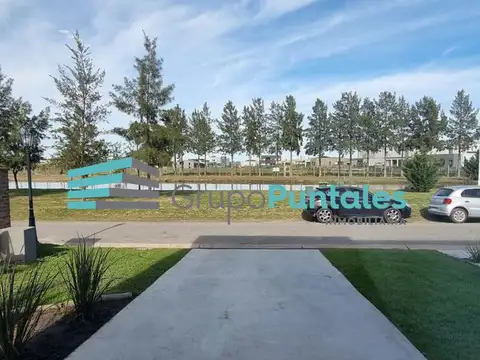 Casa en Venta en Countries y Barrios Cerrados en Ezeiza, USD 390.000