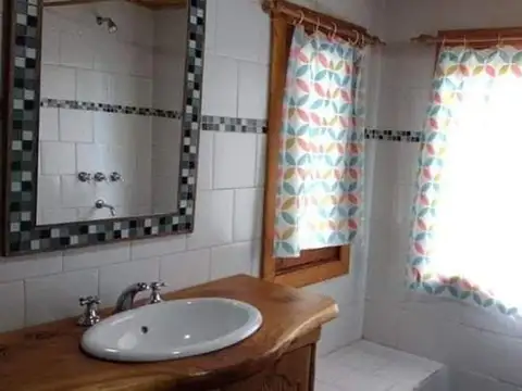 Casa 4 ambientes con 1 baño